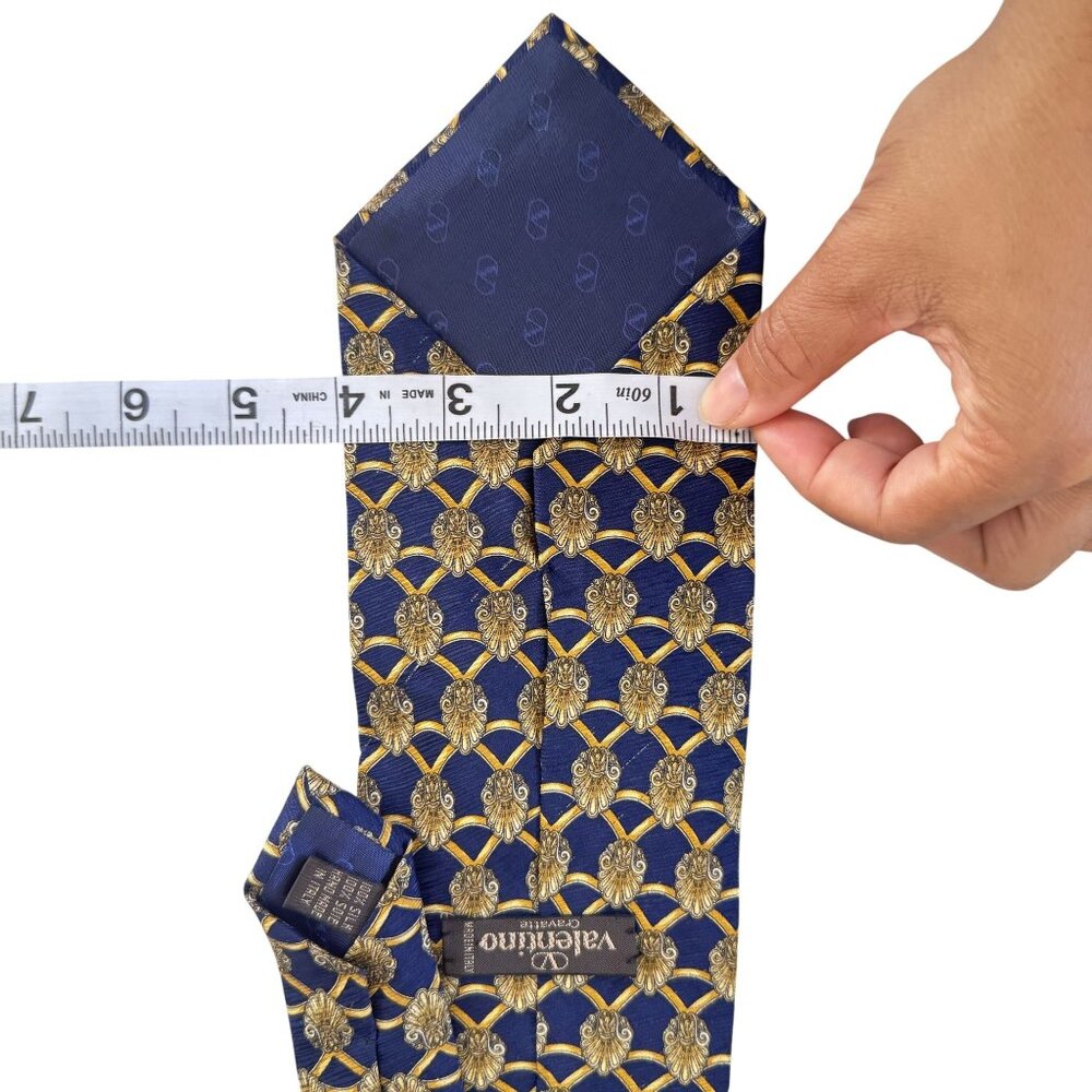 Vintage Valentino Men's Cravatte Blue Gold Chain/Geometric Print 100% Silk 60" - Picture 4 of 6